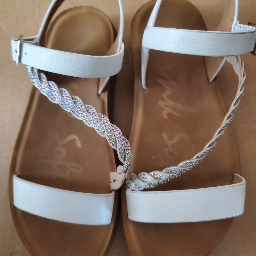 Girls white fancy sandals